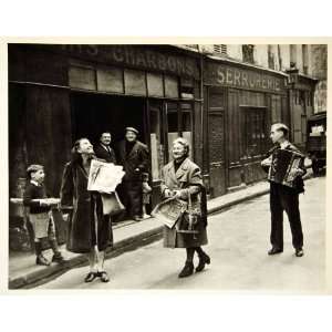  1954 Rotogravure Street Singer Paris Rue Guisarde 
