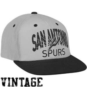  NBA San Antonio Spurs Adidas Snapback Hat (Grey/Black 