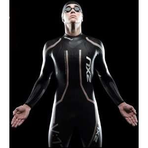 2XU V1 Velocity Wetsuit   Mens Black/Bronze, M/Short 