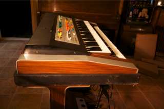 also used paul weller s farfisa on the song it s takin over