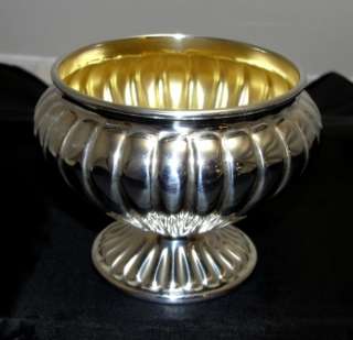 This Camusso open pedestal sugar bowl is in very good condition with 