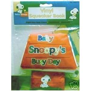  Baby Snoopy Vinyl Squeaker Book   Baby Snoopys Busy Day Toys & Games