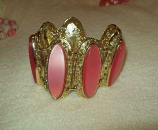 Vintage HUGE Chunky Pink thermoset Goldplate Bracelet MAD MEN RUNWAY 