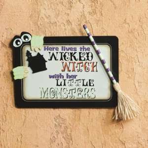  Here Lives the Wicked Witch Sign   Party Decorations 