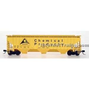   4750cf 3 Bay Covered Hopper   Alcan Chemical Products Toys & Games