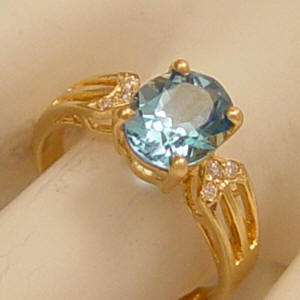 Blue Topaz and Diamond 14Kt Gold Right Hand Ring Estate  