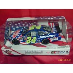  Jeff Gordon #24 Dupont Honoring Our Soldiers Red White 