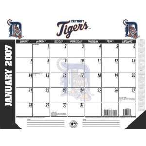  Detroit Tigers 22x17 Desk Calendar 2007