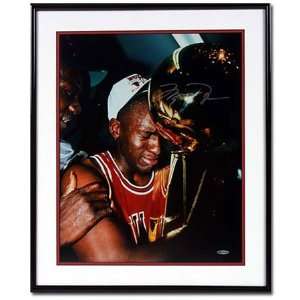  Michael Jordan Chicago Bulls   Trophy   Framed 16x20 