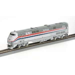  HO RTR AMD103/P40, Amtrak/Fading Stripes #823 Toys 