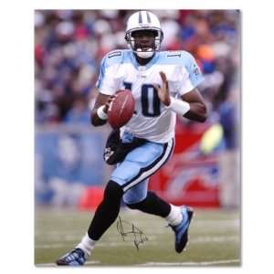  Vince Young Signed Tennessee Titans Action 16x20 