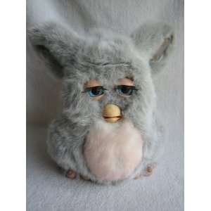 Furby 8 Plush Toy   Tiger Electronics 59294 Gray with 