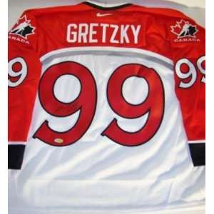  NEW Wayne Gretzky SIGNED Team Canada Nike Jersey XL 