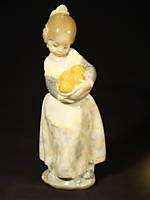 Lladro Porcelain Figurine Valencian Girl 6 3/4 high  