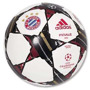    12 Bayern Munich Champions League Final Mini Ball