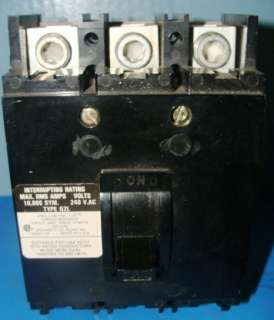 Square D Circuit Breaker Switch Type Q2L 240 VAC 225A Q2L3225 225 AMP 
