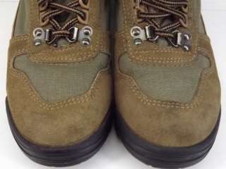 Womens boots medium brown 7 M Vasque hiking trail leather  