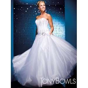 Tony Bowls Le Gala 110567 White Size 4