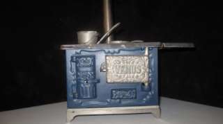 VENUS SALESMAN SAMPLE IRON STOVE WITH BOX AND ASSESSORIES ~ LOOK 