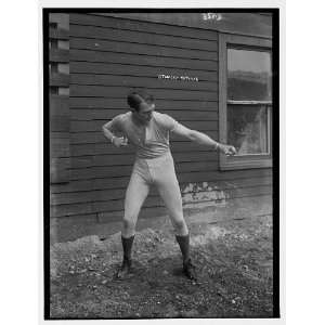  Stanley Ketchel in boxing pose
