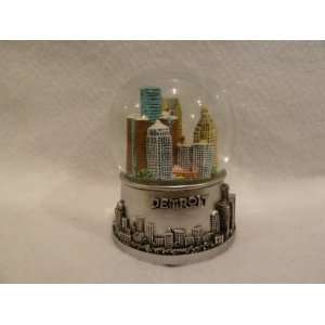  Detroit Silver Snow Globe 65mm