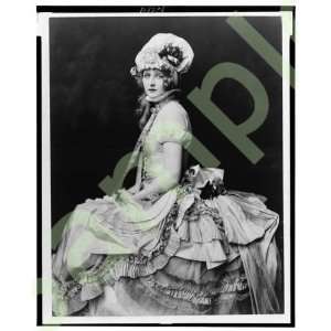   Darby, Ziegfeld Follies girl [btwn 1918 and 1939]