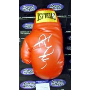 Miguel Cotto autographed Boxing Glove   Autographed Boxing Gloves 