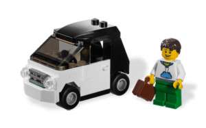 LEGO CITY #3177 SMALL CAR (SMART)   NEW & RARE  