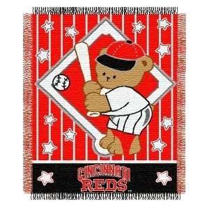 Cincinnati Reds 36X48 Woven Baby Throw Blanket