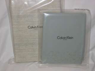 Calvin Klein JALLI Fog Cal King Fitted Sheet  
