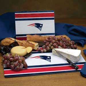    New England Patriots Glass Cutting Board Set