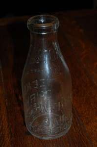 RARE Vintage Weeks Dairy Farm MA Mass Seal QT Glass NEW ENGLAND MILK 