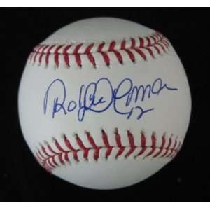  Roberto Alomar Autographed Baseball   PSA DNA 