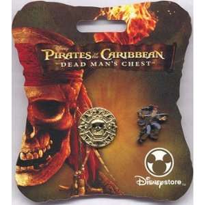   Pirates of the Caribbean Dead Mans Chest Pin Set 1 Toys & Games