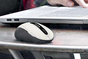 Microsoft Wireless Mobile Mouse 4000   White Electronics