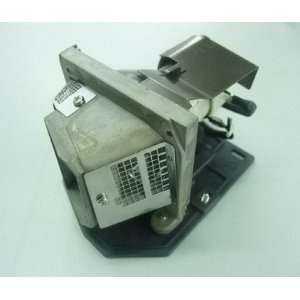  Projector Lamp for HITACHI DT00757 Electronics