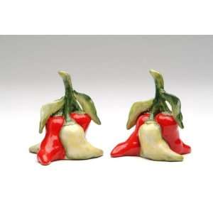  Chili Pepper Bunch with Stem and Leaves Salt & Pepper 