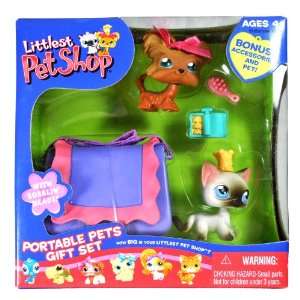  Hasbro Year 2006 Littlest Pet Shop Exclusive Portable Pets 