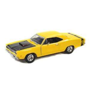  1969 Dodge Coronet Super Bee 1/24 Yellow Toys & Games
