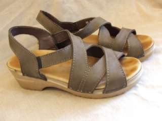 Dansko Womens 38 SANDALS Shoes Brown Leather US 7.5 Poland  