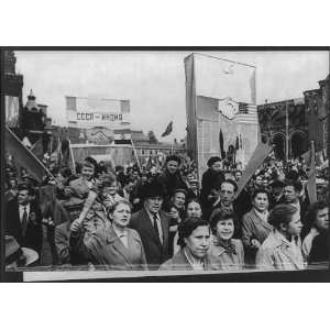   Celebration,1960,Moscow,Working People,Red Square,May