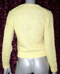 ViNTaGe 60s PinUP DoLL YELLOW SWEATER RoCKaBiLLy 34  