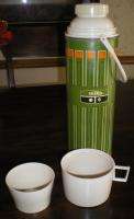 Vintage THERMOS King Seeley GREEN METAL 2 CUPS ON TOP Hot Cold PICNIC 