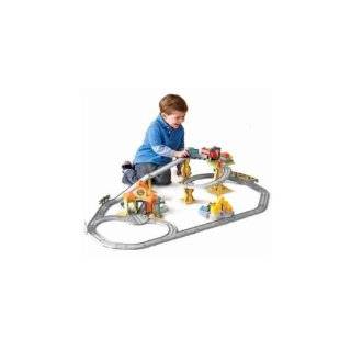  Chuggington Interactive Railway   Wash and Fuel Set Toys 