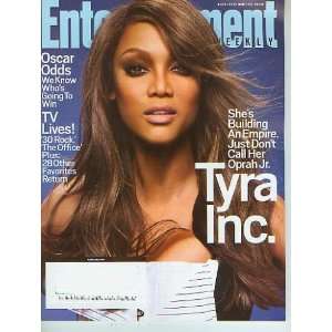   Weekly February 22 2008 Tyra Banks (#979) Entertainment Weekly Books