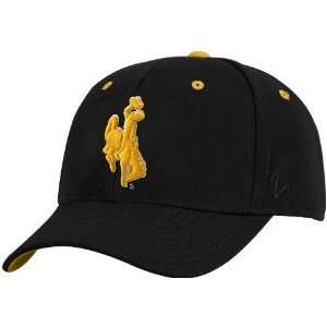  Zephyr Wyoming Cowboys Black DHS Fitted Hat (7 7/8 