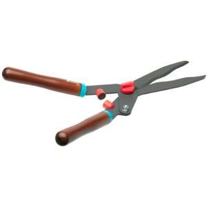  Gardena Geared Hedge Clipper with Wooden Handles 30386 4 