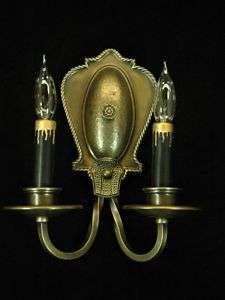 VINTAGE 1920S MISSION TUDOR GOTHIC BRASS WALL SCONCE  