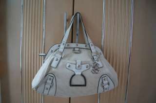 Guess Tasche helles beige mit silberner Schnalle in Bayern   Erding 