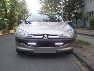 Peugeot 206 mit AEG Tagfahrlicht